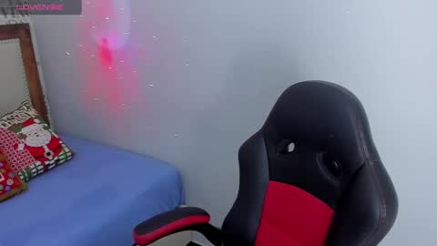 Naomi  online show from December 2, 12:07 pm