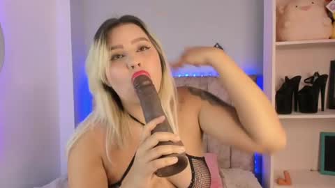 Laura  online show from June 26, 11:03 am