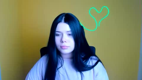 Snapshot of naomivibes chatting on October 18, 5:35 pm Naomi online show from October 18, 5:35 pm