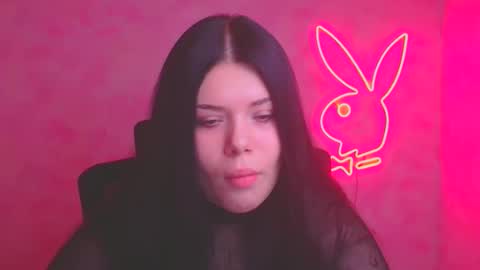 Snapshot of naomivibes chatting on November 19, 6:24 am Naomi online show from November 19, 6:24 am