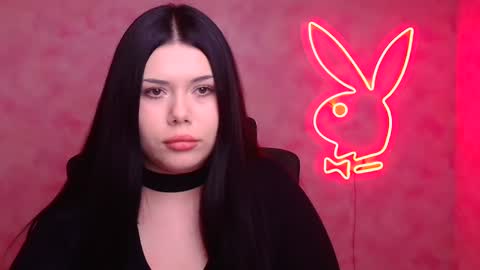 Snapshot of naomivibes chatting on December 1, 8:25 pm Naomi online show from December 1, 8:25 pm