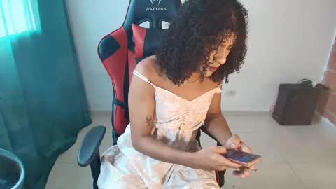 naomiwildburn online show from October 18, 1:56 pm