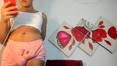 naomiwildburn online show from November 25, 4:29 pm