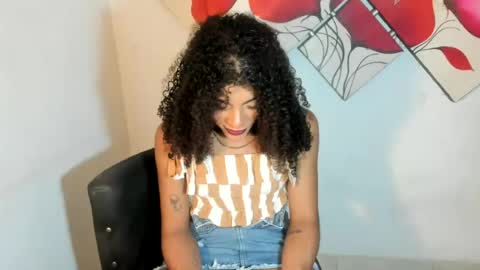Snapshot of naomiwildburn chatting on June 24, 12:53 am naomiwildburn online show from June 24, 12:53 am