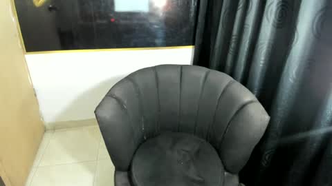 Snapshot of naomiwildburn chatting on July 7, 6:47 am naomiwildburn online show from July 7, 6:47 am