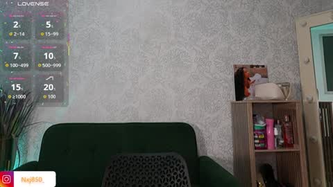 Naomi     online show from April 4, 10:18 pm