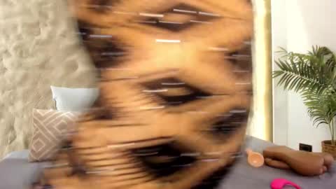 I am Naomy online show from March 30, 7:48 pm