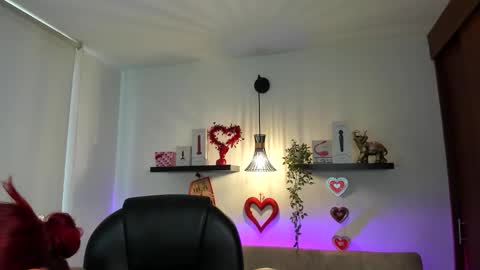 Snapshot of naomy_stanley chatting on February 16, 6:59 pm Naomy Stanley online show from February 16, 6:59 pm