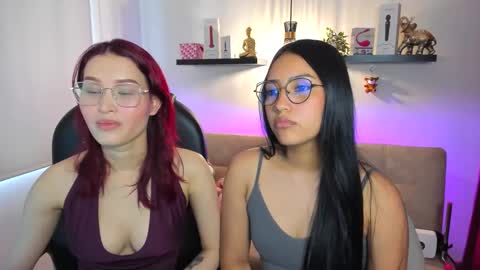 Snapshot of naomy_stanley_ chatting on April 29, 9:43 pm naomy_stanley_ online show from April 29, 9:43 pm