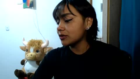 Snapshot of naomylux1 chatting on July 14, 2:05 am naomylux1 online show from July 14, 2:05 am