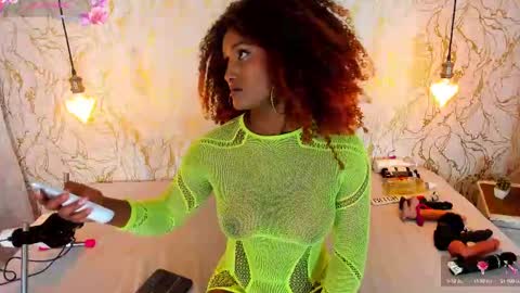 Snapshot of naomyy_cooper chatting on September 26, 9:08 pm Naomy online show from September 26, 9:08 pm