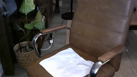 Snapshot of nareth338 chatting on September 20, 8:48 am nareth338 online show from September 20, 8:48 am