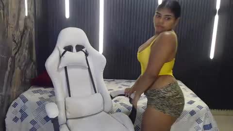 Snapshot of nareya_asha chatting on July 22, 12:30 pm NAREYA online show from July 22, 12:30 pm