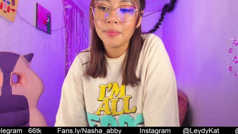 Snapshot of nasha_abby chatting on December 11, 9:23 pm Call me Nasha    online show from December 11, 9:23 pm