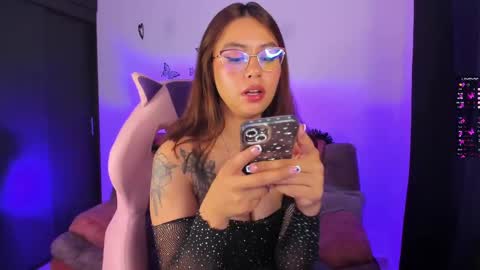 Snapshot of nasha_abby chatting on March 2, 3:02 am Call me Nasha    online show from March 2, 3:02 am