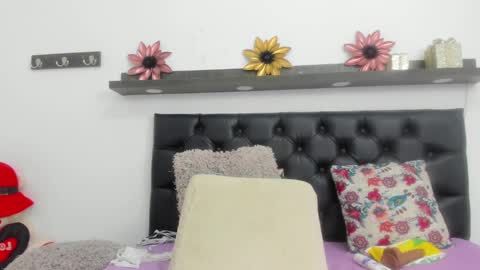 Snapshot of nashira_robert chatting on December 21, 2:52 am Debora online show from December 21, 2:52 am