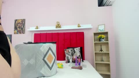 Snapshot of nashira_robert chatting on November 29, 10:35 pm Debora online show from November 29, 10:35 pm