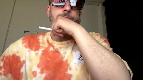 nassobout online show from May 19, 1:56 am