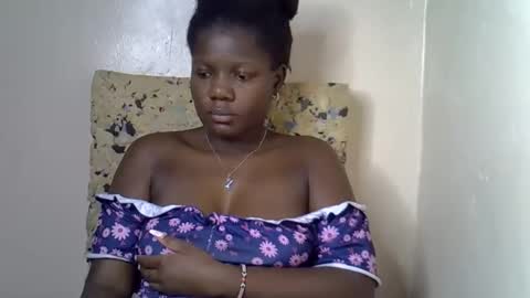 Snapshot of nasty_cherish chatting on June 2, 4:25 am Cherish online show from June 2, 4:25 am