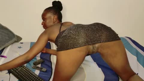 Snapshot of nasty_yabesh chatting on June 27, 12:22 pm nasty_yabesh online show from June 27, 12:22 pm