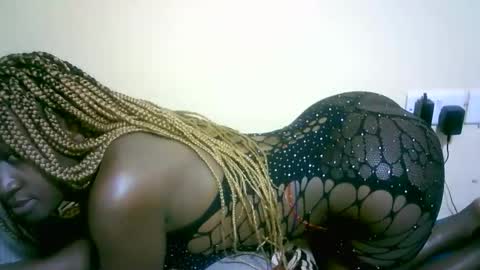 Snapshot of nastyafrika chatting on September 11, 6:13 am Marie online show from September 11, 6:13 am
