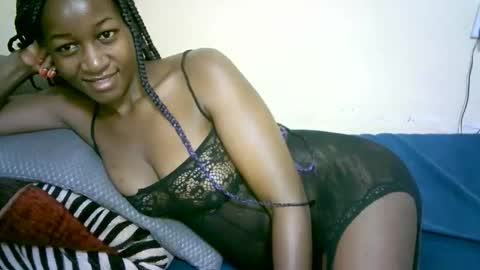 Snapshot of nastyafrika chatting on October 16, 7:53 am Marie online show from October 16, 7:53 am