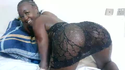 Snapshot of nastyafrika chatting on July 2, 6:25 pm Marie online show from July 2, 6:25 pm