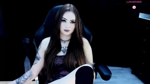 Snapshot of nastykatty_ chatting on June 5, 10:48 pm nastykatty_ online show from June 5, 10:48 pm