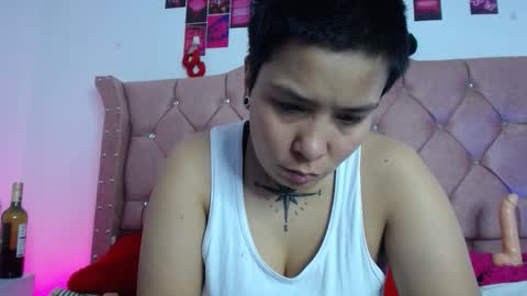 nat_evans8 online show from March 5, 4:19 am