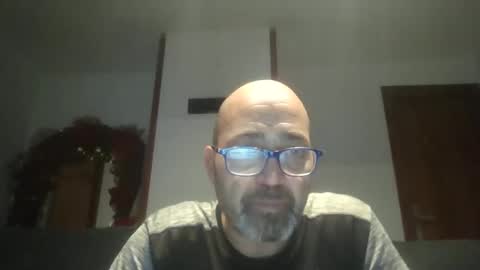 nata1974 online show from December 15, 12:42 pm