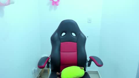 Snapshot of nata_gil19 chatting on May 15, 2:18 am Karo online show from May 15, 2:18 am