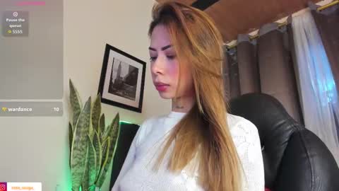 natababe_ online show from January 7, 1:19 am