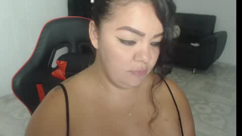 Snapshot of natachaprinss22 chatting on March 5, 2:25 am Nata Ramirez online show from March 5, 2:25 am