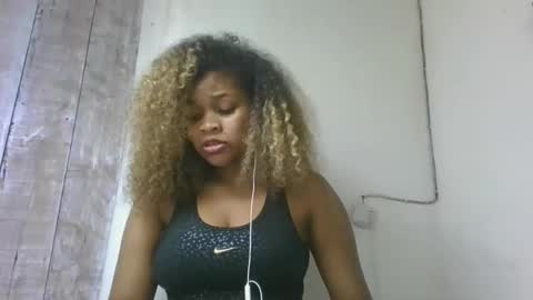 natachazz online show from April 9, 6:30 am