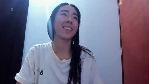 Snapshot of natalia54_ chatting on November 3, 12:46 am NATI online show from November 3, 12:46 am