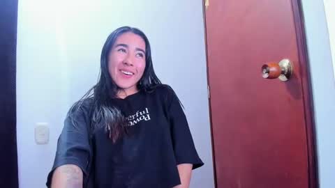 Snapshot of natalia54_ chatting on November 4, 1:48 am NATI online show from November 4, 1:48 am