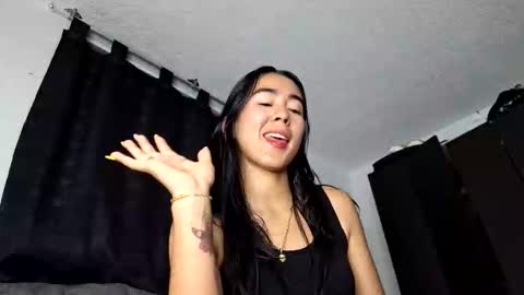 Snapshot of natalia54_ chatting on November 30, 1:20 am NATI online show from November 30, 1:20 am