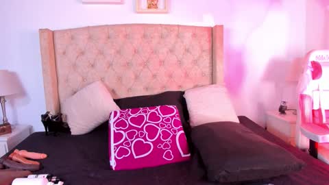 Snapshot of natalia_collinslim chatting on October 8, 3:26 am Natalia online show from October 8, 3:26 am