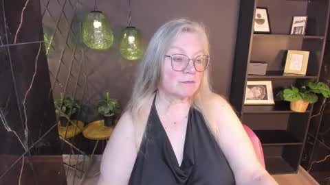Snapshot of natalicloud chatting on May 11, 4:04 pm NataliCloud online show from May 11, 4:04 pm