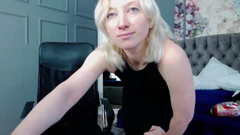 Natalie online show from December 31, 8:15 am