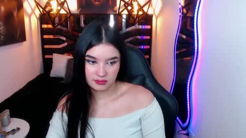 natalie  online show from April 15, 8:09 pm