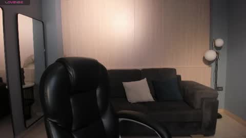 Snapshot of natalielewis_ chatting on June 30, 11:55 am Natalie Lewis online show from June 30, 11:55 am