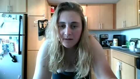 natalielynn4216 online show from June 30, 7:48 pm