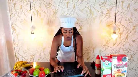 NATALIE online show from January 17, 12:43 pm