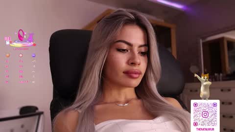 Snapshot of natalimurr chatting on October 25, 8:03 pm Natali online show from October 25, 8:03 pm