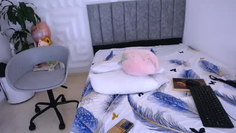 Snapshot of nataly_mcry chatting on January 25, 7:39 pm NATALY online show from January 25, 7:39 pm