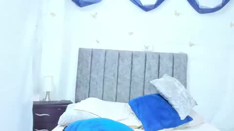 Snapshot of natalystevens chatting on February 22, 12:49 am natalystevens online show from February 22, 12:49 am