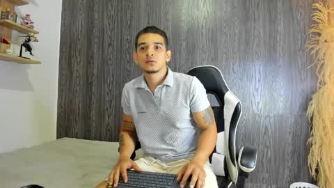 natan_77 online show from April 12, 11:32 pm