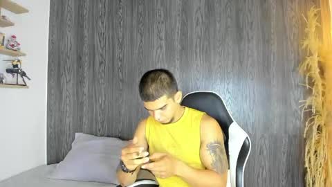 natan_77 online show from May 12, 11:29 am