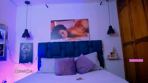 Snapshot of natasha__jackson chatting on January 15, 11:43 am natasha online show from January 15, 11:43 am